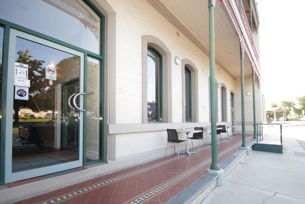 Mitchell River Tavern Bairnsdale Eksteriør billede